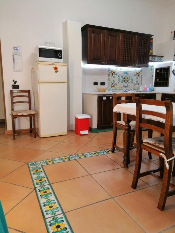 La Casa Di Tania A Napoli Apartment Exterior photo