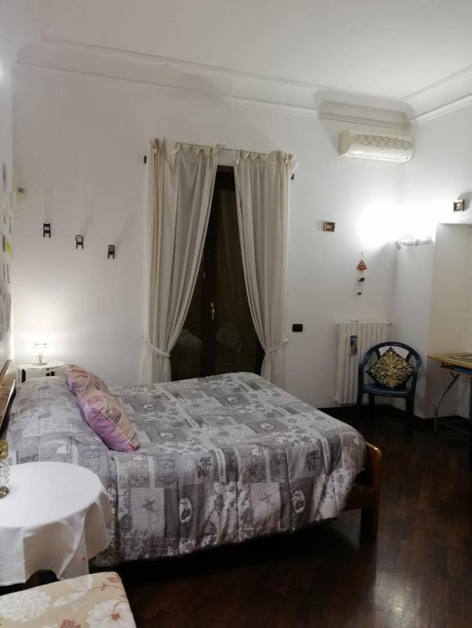 La Casa Di Tania A Napoli Apartment Exterior photo